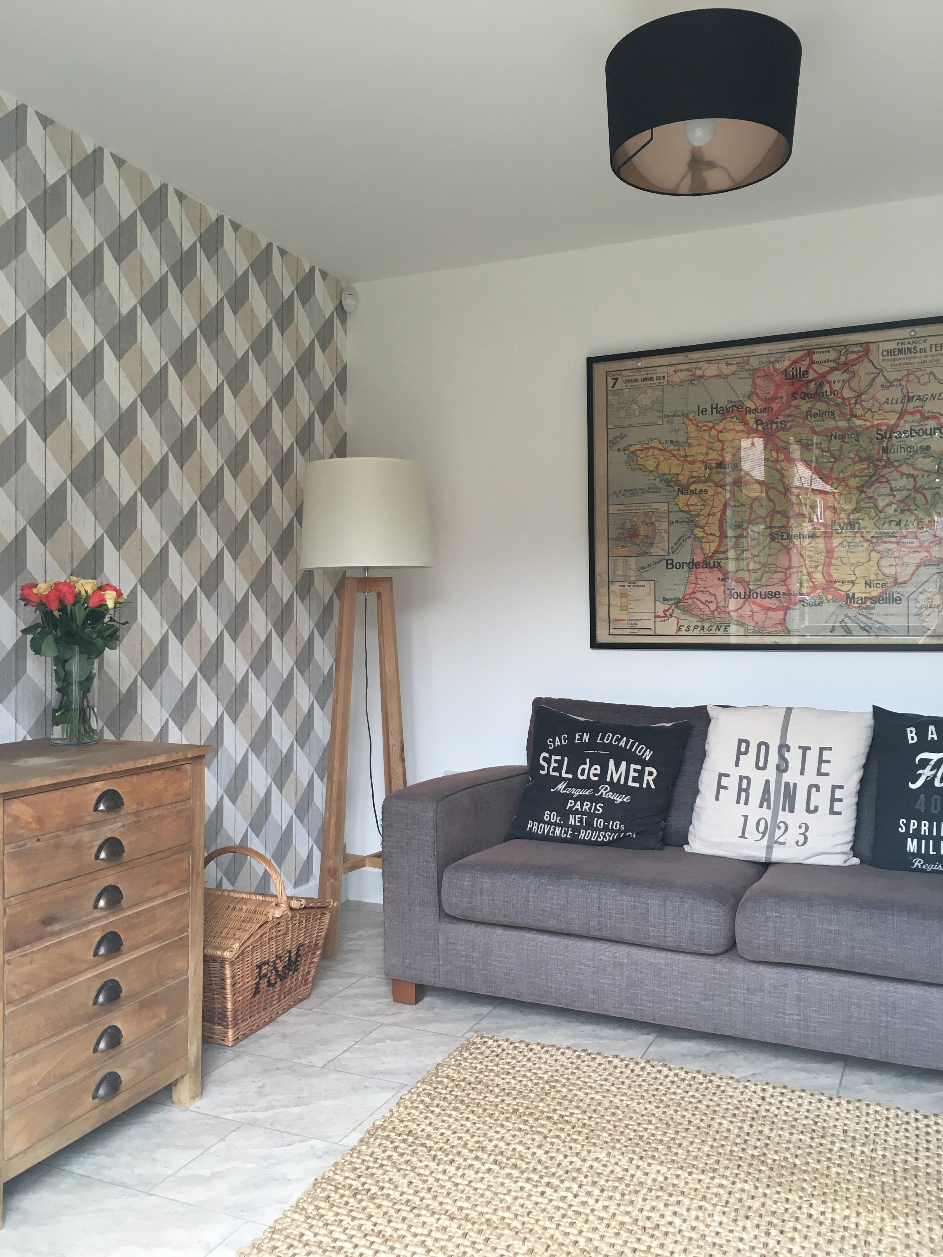 Wallpaper Woes Lisa - Rock My Style | UK Daily Lifestyle Blog