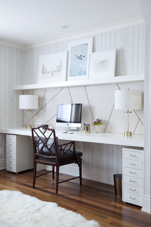 Lounge style decor in home office