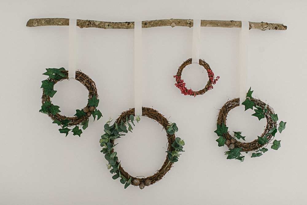 DIY Christmas branch and wreaths