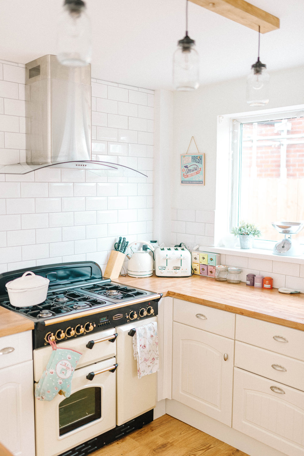 Classic kitchen units and wooden worktops
