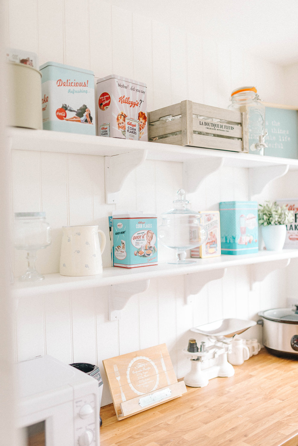 Open shelving in retro style kitchen