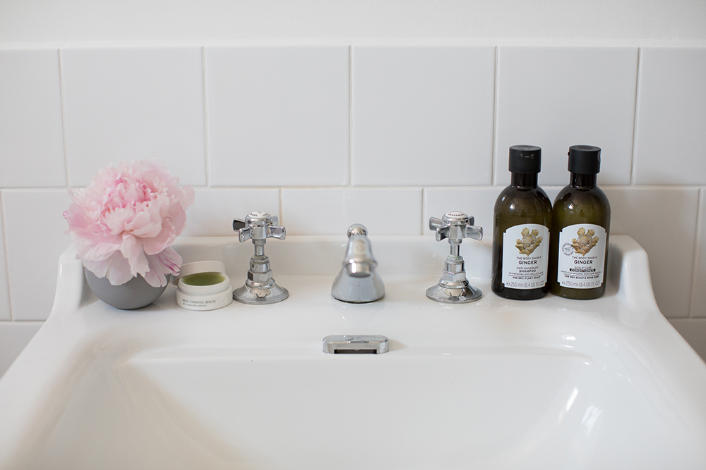 Products for sensitive skin on a basin